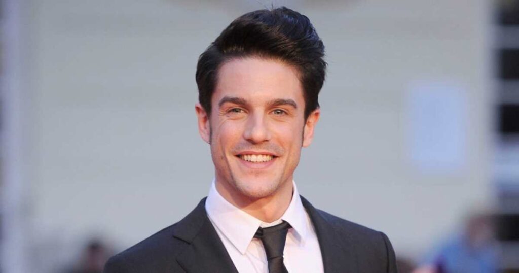 ¡Descubre todas las fotos de su chalet con jardín y piscina que desearás!