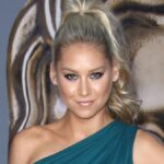 ¡Anna Kournikova: Deja ver su pancita de embarazo en dulce espera!