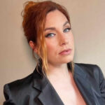 Descubre los Colores Originales en su Luminoso Hogar en Navarra