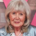 La autora Jilly Cooper muere a los 88 años: Legado inolvidable
