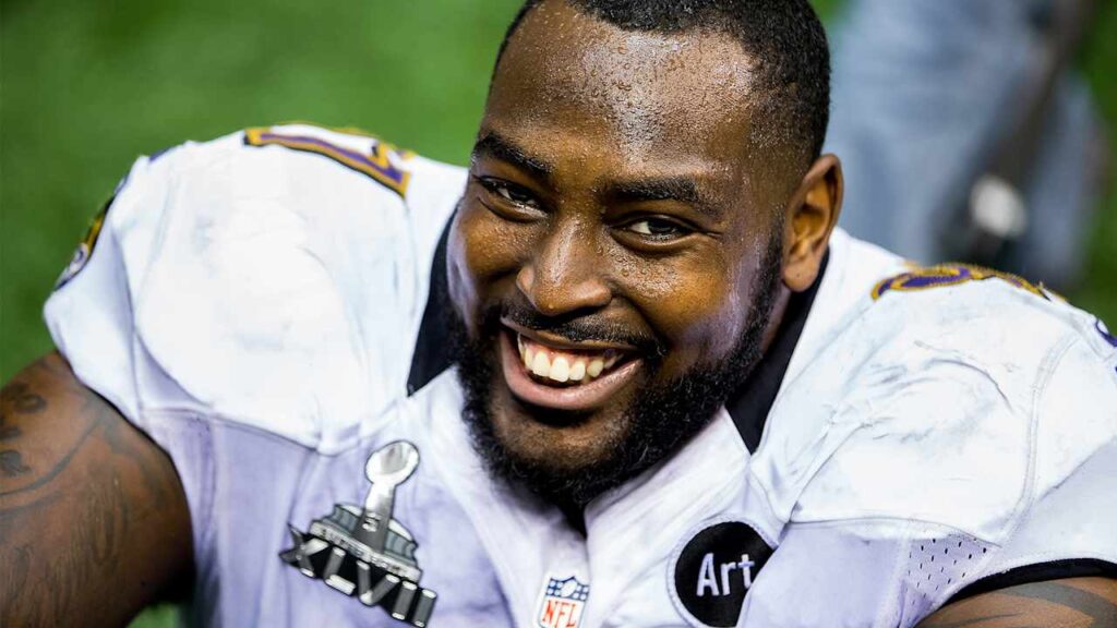 Los Ravens Lloran la Pérdida del Campeón del Super Bowl Arthur Jones